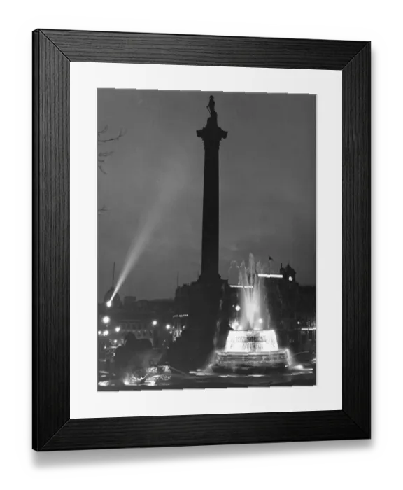 Framed Print : Trafalgar Square Dusk Framed Print : Trafalgar Square Dusk