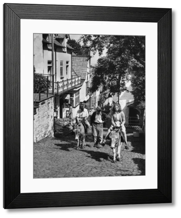 Framed Print : Clovelly, North Devon Framed Print : Clovelly, North Devon