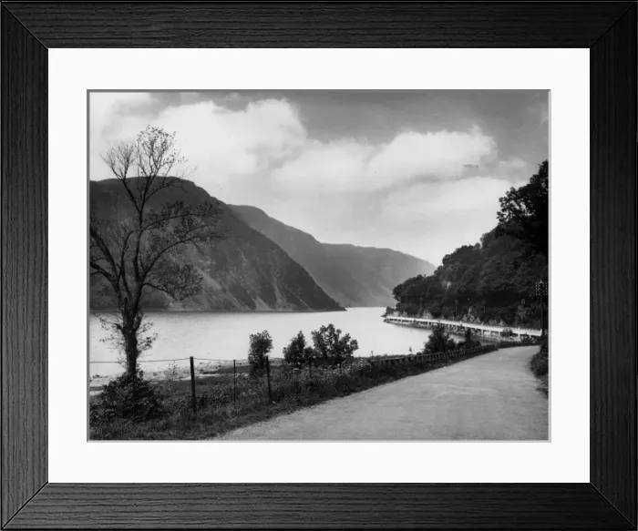 Framed Print : Scotland / Loch Awe Framed Print : Scotland / Loch Awe