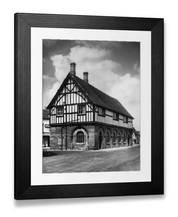 Framed Print : Alcester Town Hall Framed Print : Alcester Town Hall