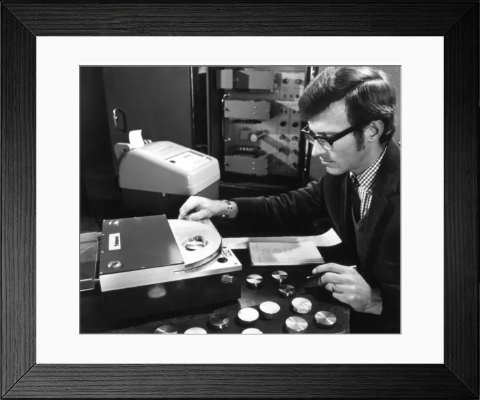 Framed Print : Mineral Analyser Framed Print : Mineral Analyser