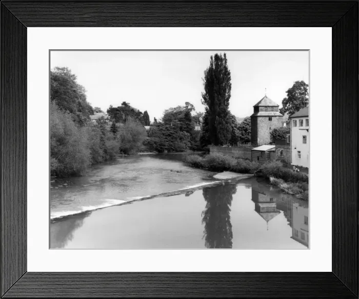 Framed Print : River Severn Weir Framed Print : River Severn Weir