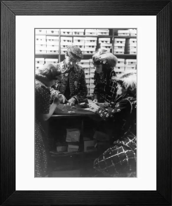 Framed Print : Pearly Kings Shopping Framed Print : Pearly Kings Shopping