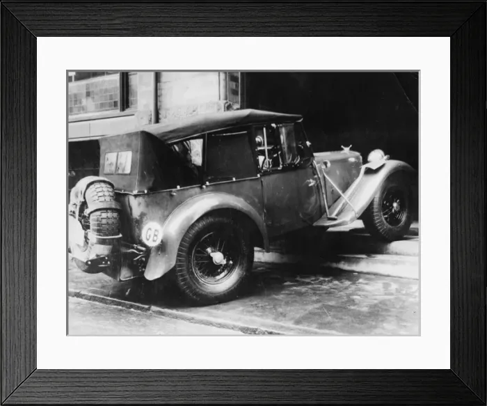 Framed Print : Triumph Gloria Framed Print : Triumph Gloria