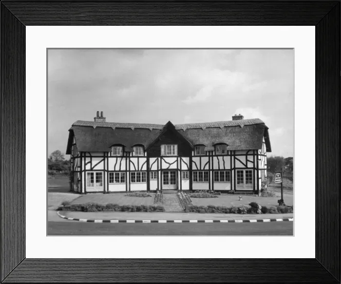 Framed Print : Thatched Eating House Framed Print : Thatched Eating House