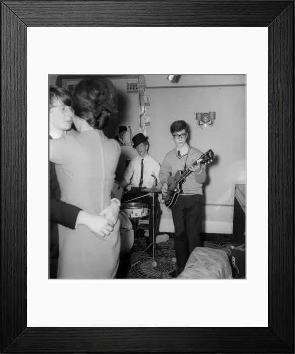 Framed Print : Slow Dancing Framed Print : Slow Dancing