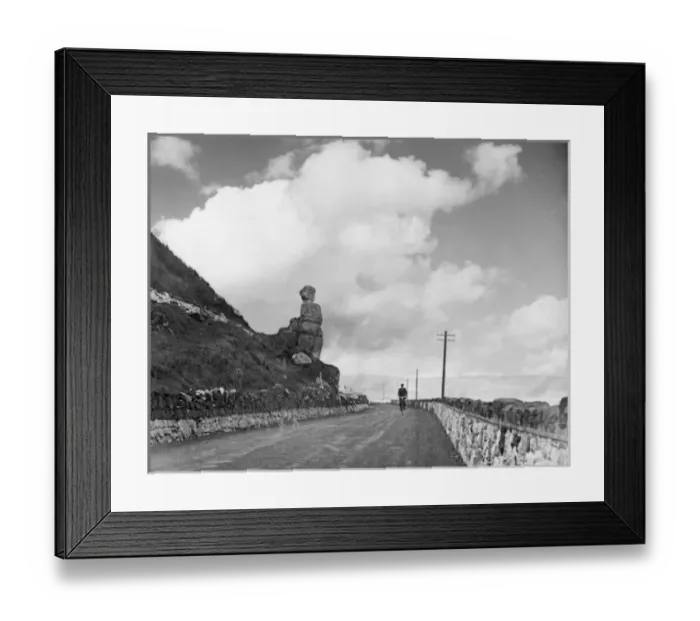 Framed Print : WHITE LADY ROCKS Framed Print : WHITE LADY ROCKS