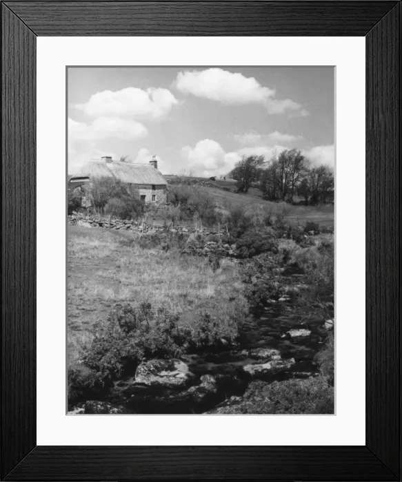 Framed Print : Dartmoor Farmhouse Framed Print : Dartmoor Farmhouse