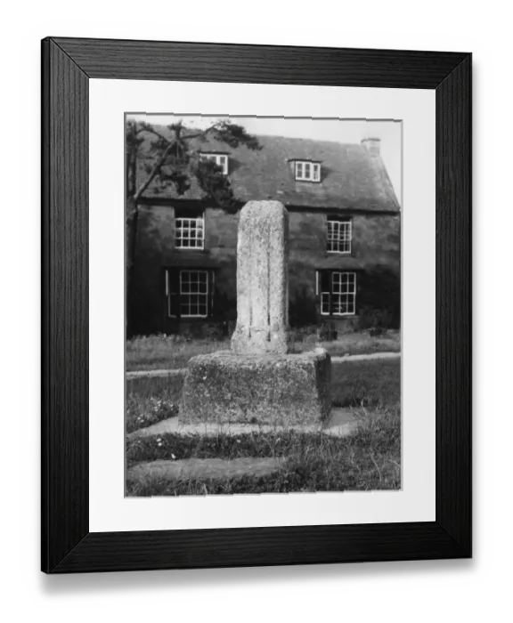 Framed Print : Lyddington Village Cross Framed Print : Lyddington Village Cross