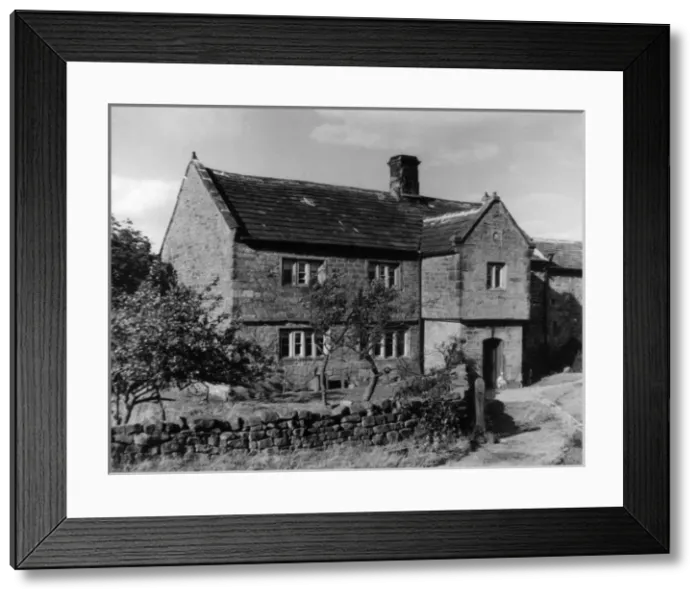 Framed Print : Yorkshire Farmhouse Framed Print : Yorkshire Farmhouse