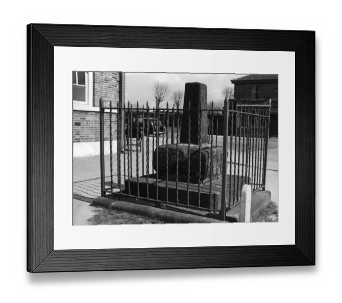 Framed Print : Hunts Cross Cross Framed Print : Hunts Cross Cross