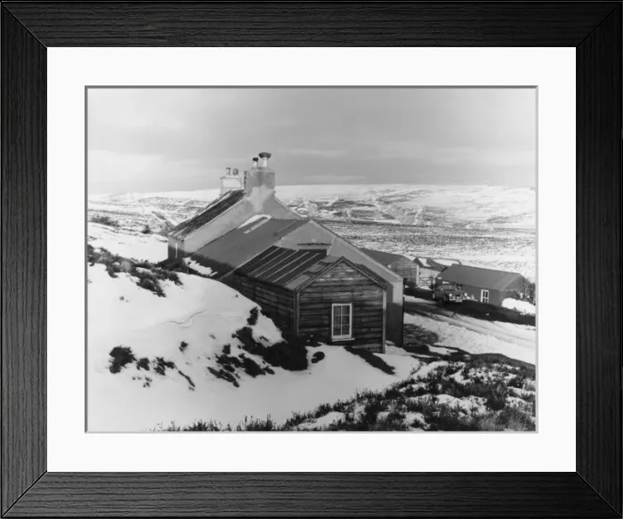 Framed Print : Winter on Dartmoor Framed Print : Winter on Dartmoor