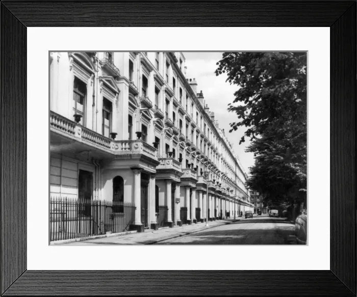 Framed Print : Queens Gardens, London Framed Print : Queens Gardens, London