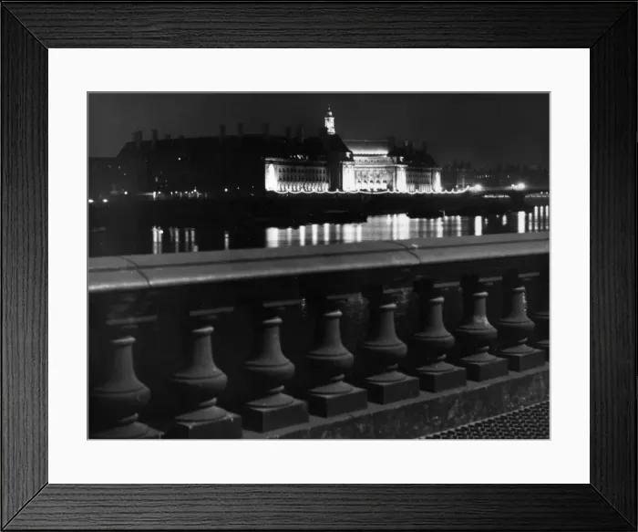 Framed Print : County Hall at Night Framed Print : County Hall at Night