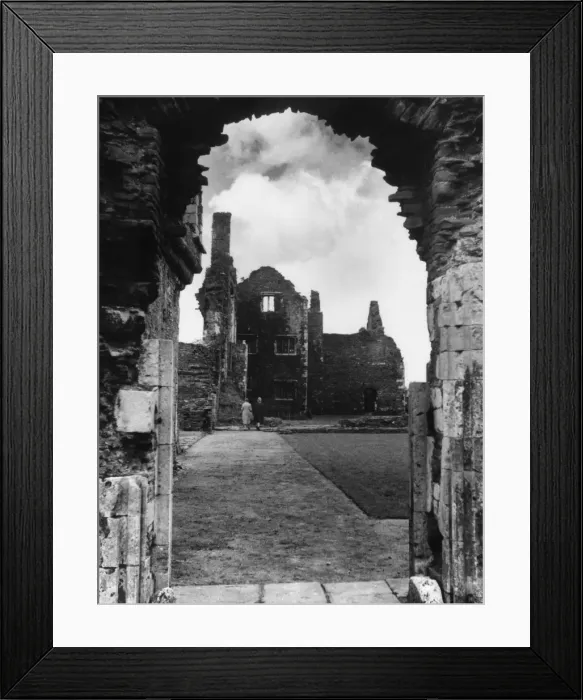 Framed Print : Neath Abbey Framed Print : Neath Abbey
