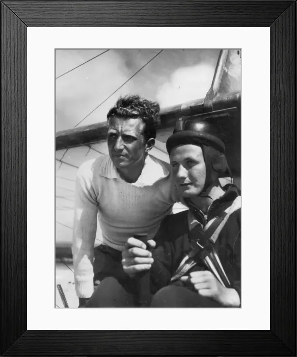 Framed Print : Gliding Lesson Framed Print : Gliding Lesson