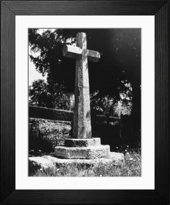 Framed Print : Harpford Village Cross Framed Print : Harpford Village Cross