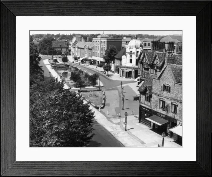 Framed Print : England / Watford 1948 Framed Print : England / Watford 1948