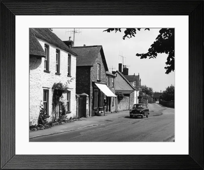 Framed Print : Stanford-In-The-Vale Framed Print : Stanford-In-The-Vale