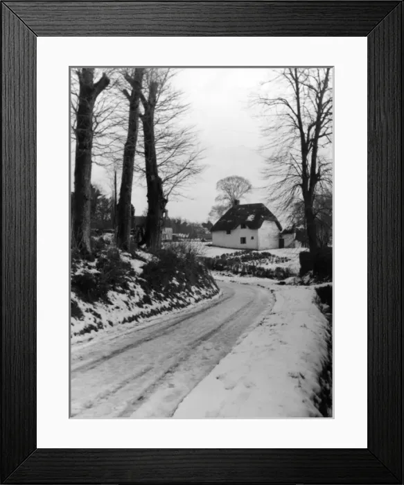 Framed Print : Winter in Wiltshire Framed Print : Winter in Wiltshire