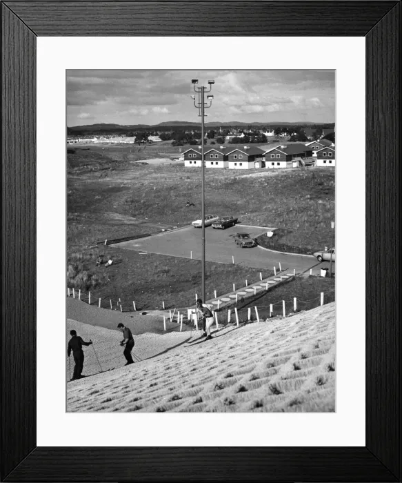 Framed Print : Dry Ski Slope Framed Print : Dry Ski Slope