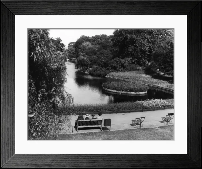 Framed Print : St. Jamess Park London Framed Print : St. Jamess Park London