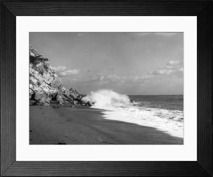 Framed Print : Isle of Wight Waves Framed Print : Isle of Wight Waves