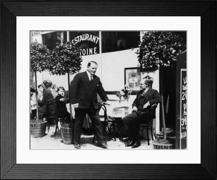 Framed Print : London Restaurant Framed Print : London Restaurant