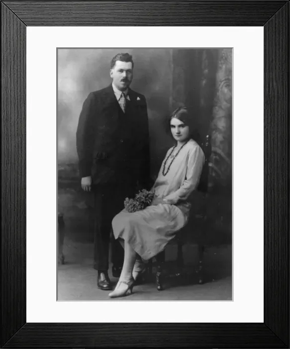 Framed Print : Irish Bride & Groom Framed Print : Irish Bride & Groom