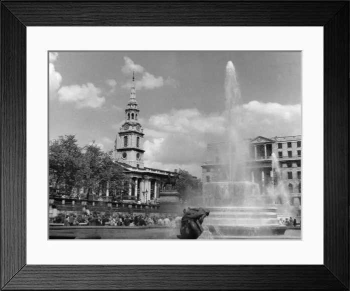 Framed Print : Trafalgar Square Scene Framed Print : Trafalgar Square Scene