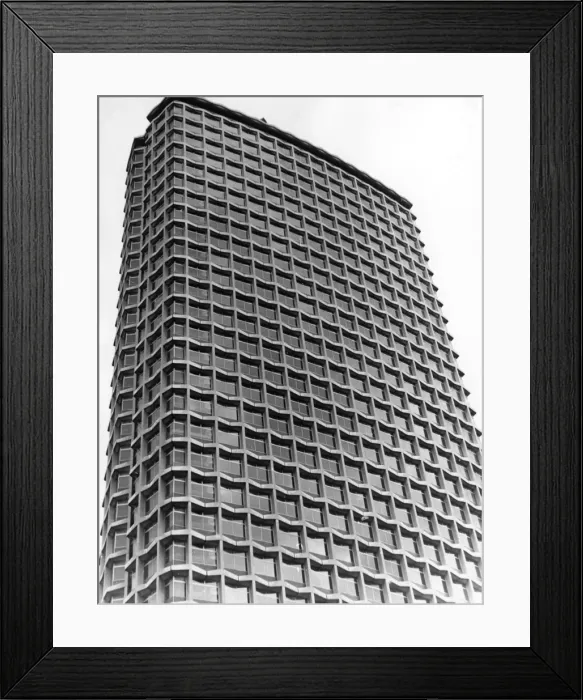 Framed Print : Centre Point Framed Print : Centre Point