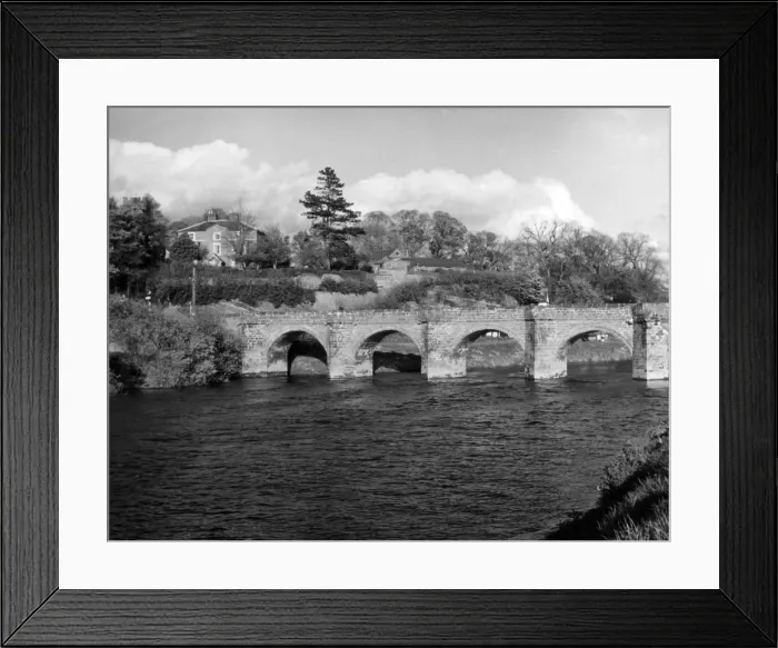 Framed Print : Farndon Bridge Framed Print : Farndon Bridge