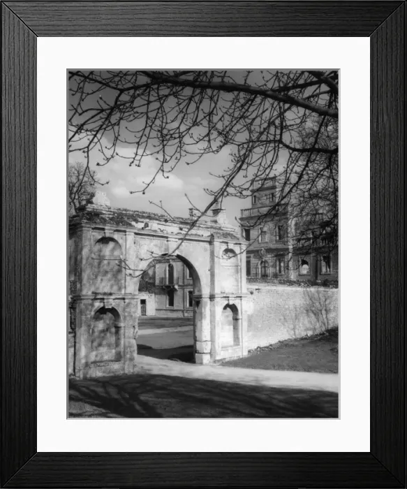 Framed Print : KIRBY HALL Framed Print : KIRBY HALL