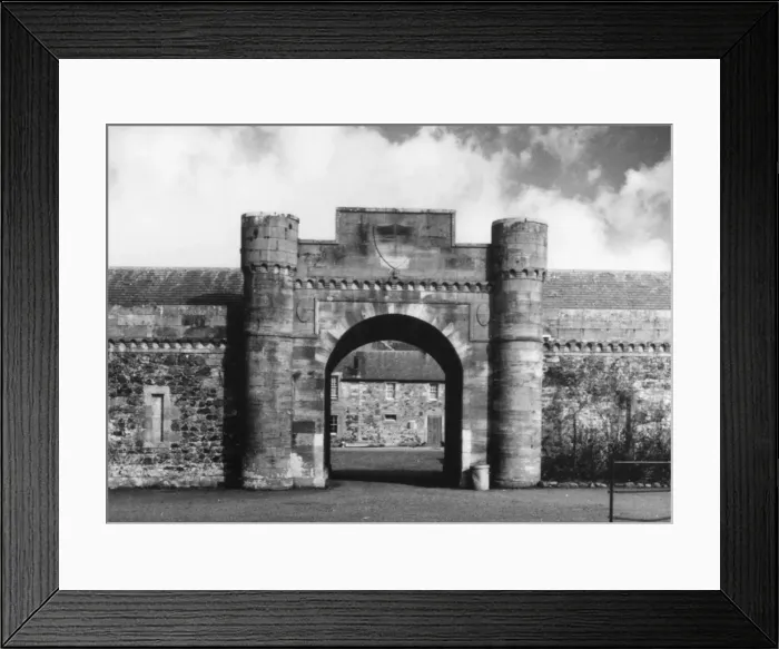 Framed Print : Fullarton House Gateway Framed Print : Fullarton House Gateway
