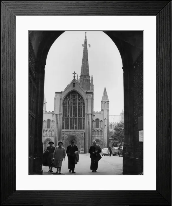 Framed Print : Norwich Cathedral Framed Print : Norwich Cathedral