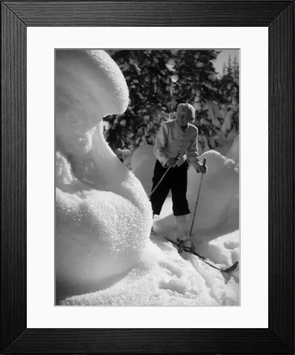 Framed Print : Skiing by a Snowdrift Framed Print : Skiing by a Snowdrift