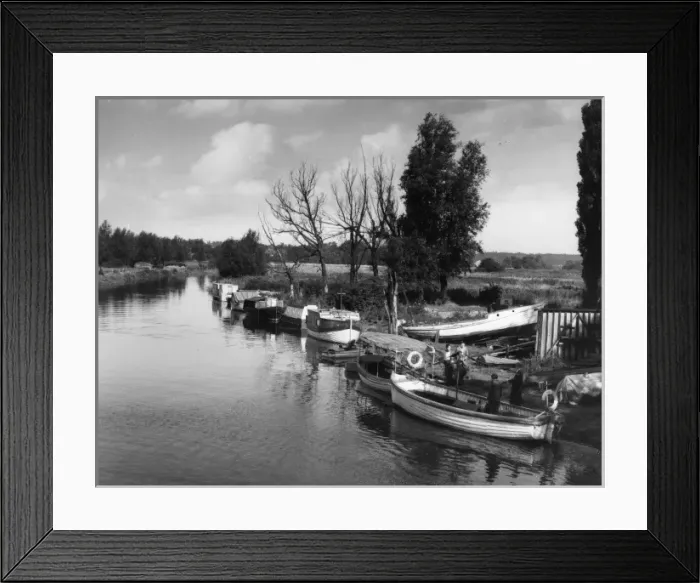 Framed Print : The River Lea Framed Print : The River Lea