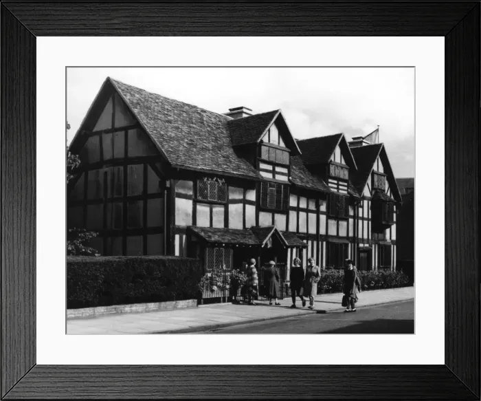 Framed Print : Shakespeares Birthplace Framed Print : Shakespeares Birthplace