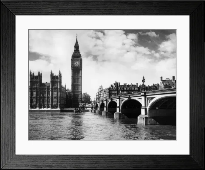 Framed Print : Parliament Buildings Framed Print : Parliament Buildings