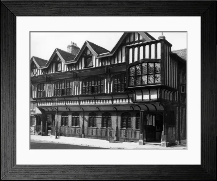 Framed Print : Tudor House Museum Framed Print : Tudor House Museum