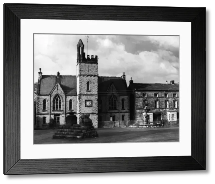Framed Print : England / Middleham Framed Print : England / Middleham