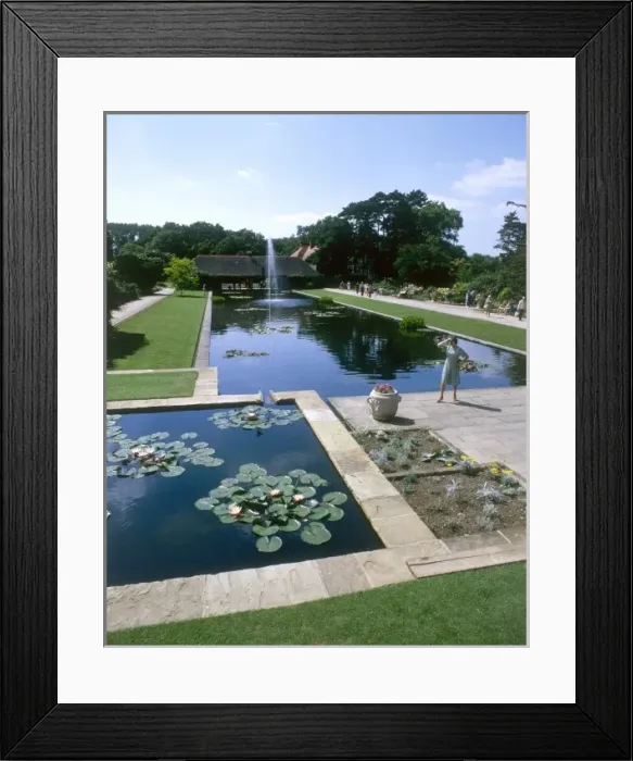 Framed Print : Wisley Fountain Framed Print : Wisley Fountain