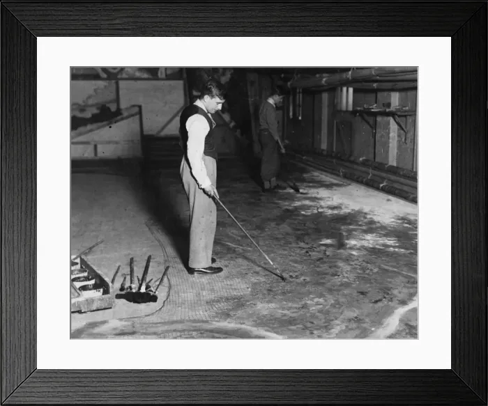 Framed Print : Painting Pantomime Sets Framed Print : Painting Pantomime Sets
