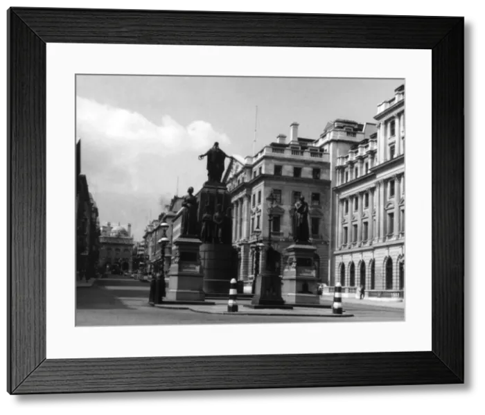 Framed Print : Crimea Memorial 1950S Framed Print : Crimea Memorial 1950S