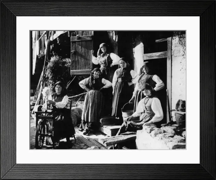 Framed Print : Italian Peasant Spinners Framed Print : Italian Peasant Spinners