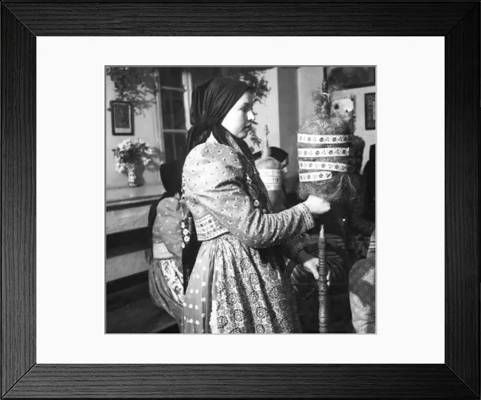 Framed Print : Chodenland Girl Spinner Framed Print : Chodenland Girl Spinner