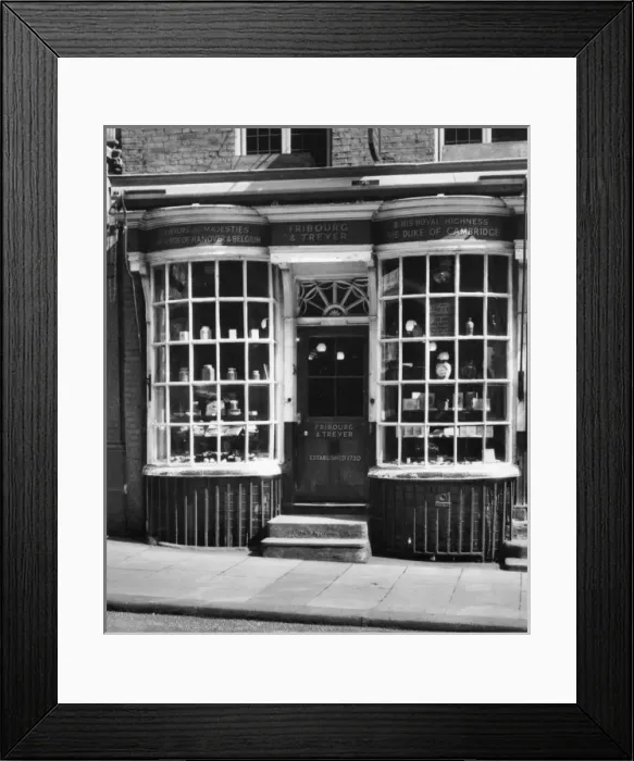 Framed Print : Tobacconists Shopfront Framed Print : Tobacconists Shopfront