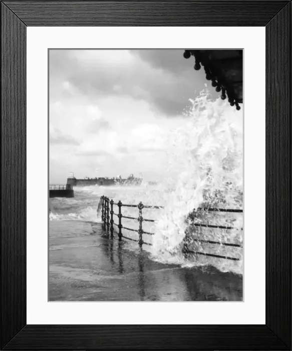 Framed Print : ROUGH SEAS Framed Print : ROUGH SEAS