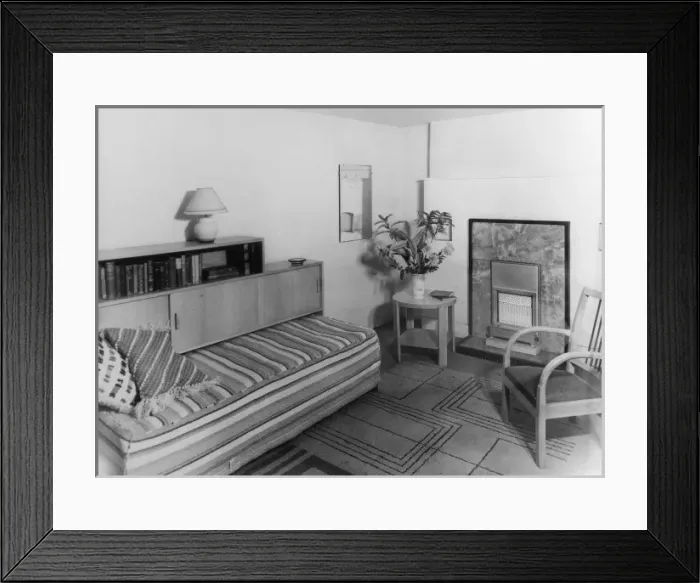 Framed Print : MODERN BEDROOM Framed Print : MODERN BEDROOM