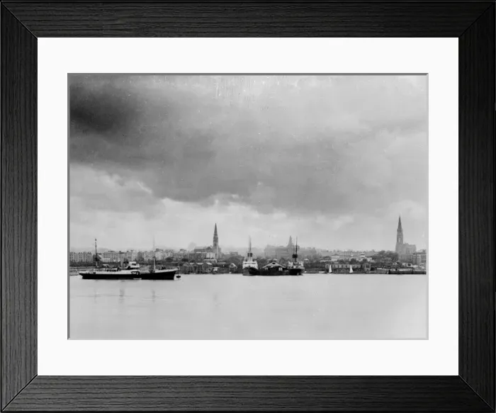 Framed Print : Dublin Harbour 1930S Framed Print : Dublin Harbour 1930S